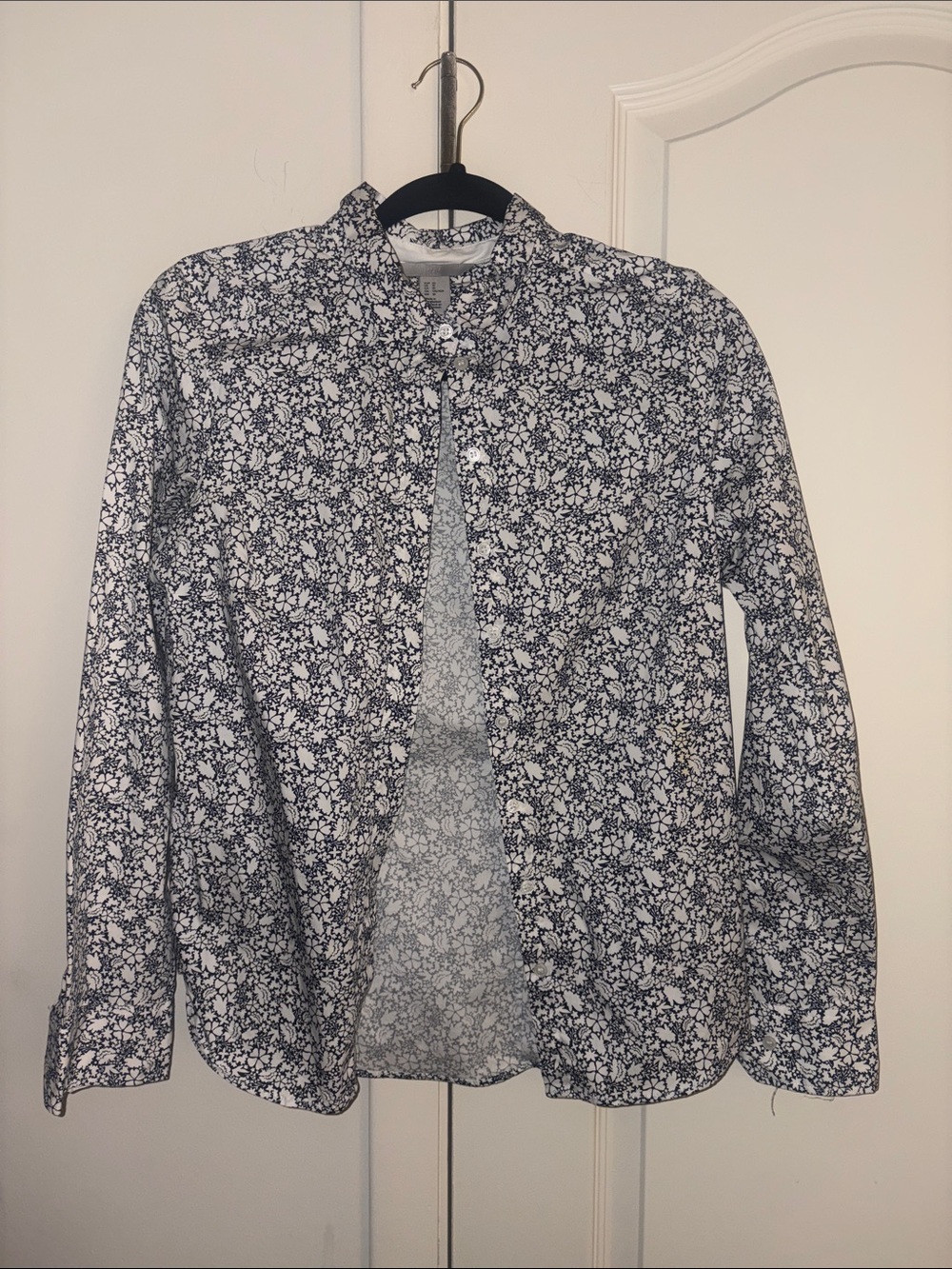 H&M Black and White Floral Button-Down Shirt